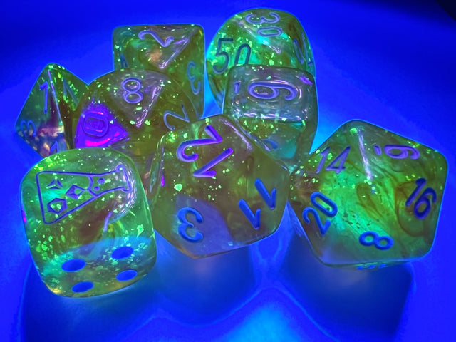 Chessex Lab Dice Borealis Polyhedral Canary/White Luminary 7-Die Set